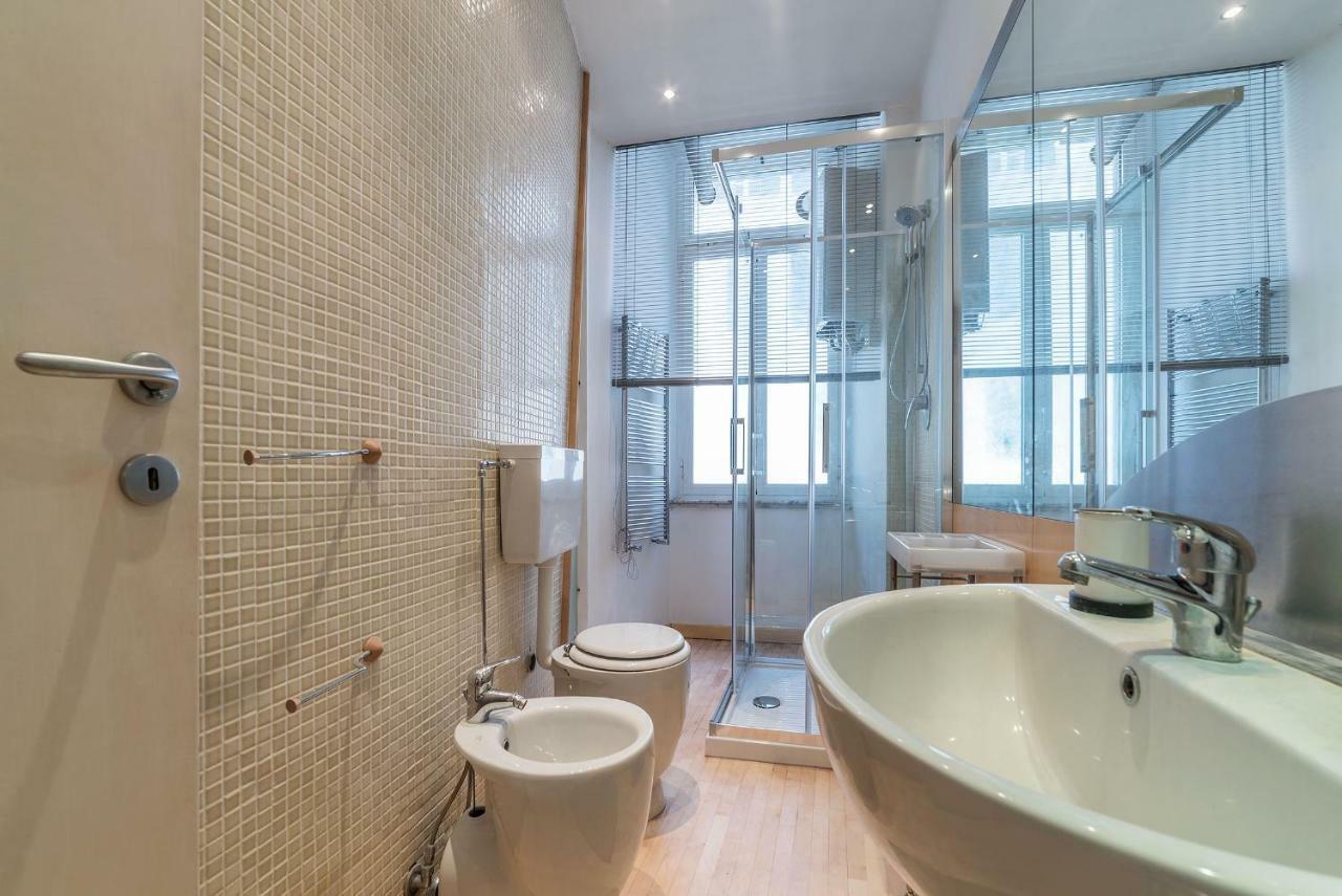San Giovanni & Colosseo Roomy Flat Rom Exterior foto