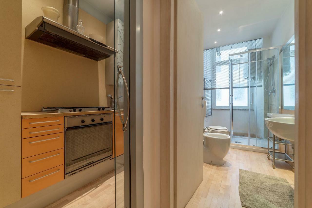 San Giovanni & Colosseo Roomy Flat Rom Exterior foto