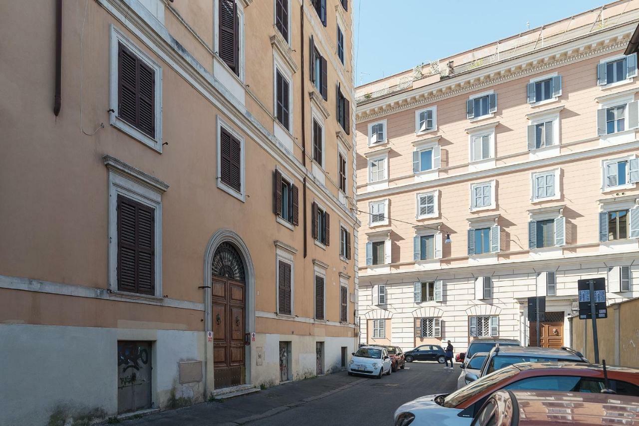 San Giovanni & Colosseo Roomy Flat Rom Exterior foto